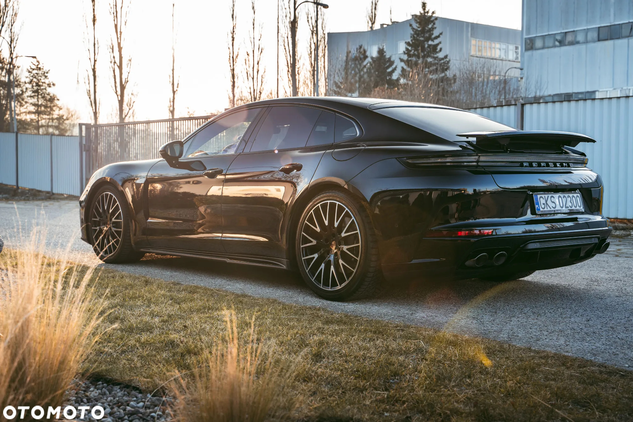Porsche Panamera ver-4-e--hybrid-phev - 12