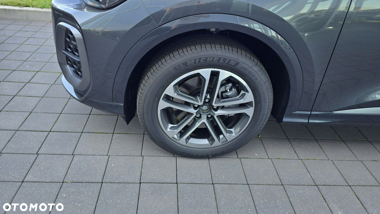 Audi Q5 Sportback - 3
