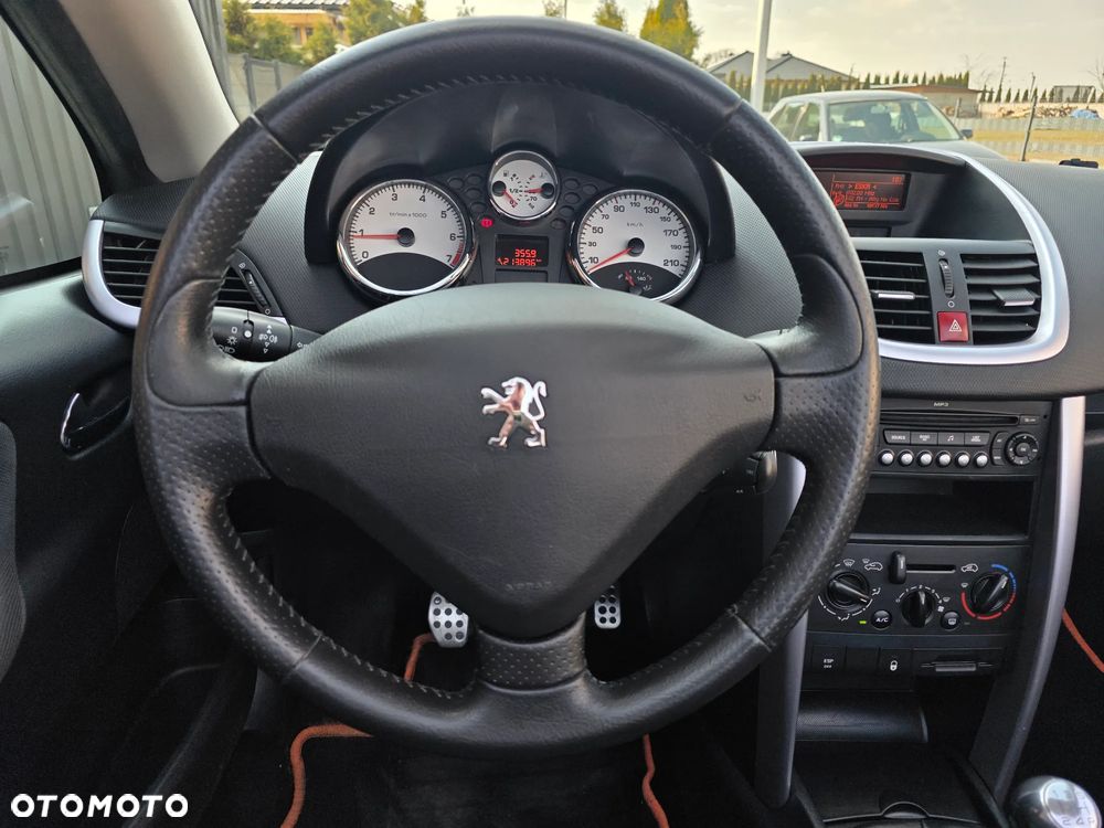 Peugeot 207 CC 1.6 Intense - 15