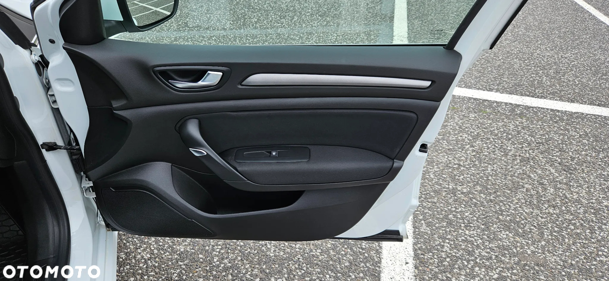 Renault Megane 1.3 TCe FAP Zen - 15