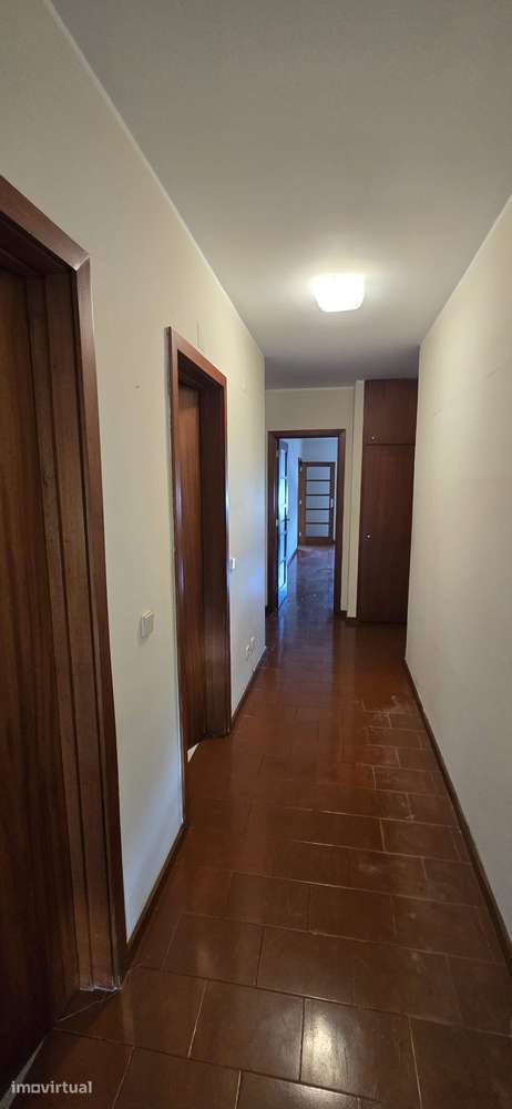 Excelente apartamento, Boa exposição solar e localização - Grande imagem: 4/12