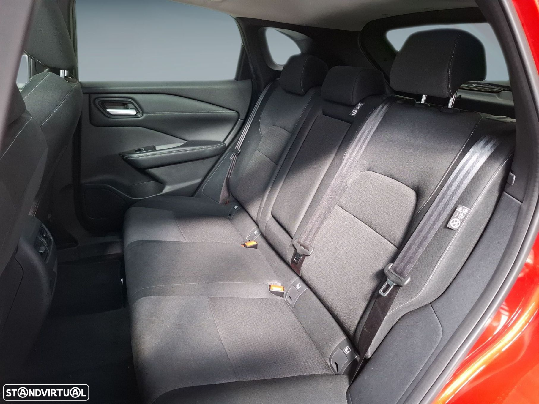 Nissan Qashqai 1.3 DIG-T N-Connecta LED+TT+SKY Xtronic - 6