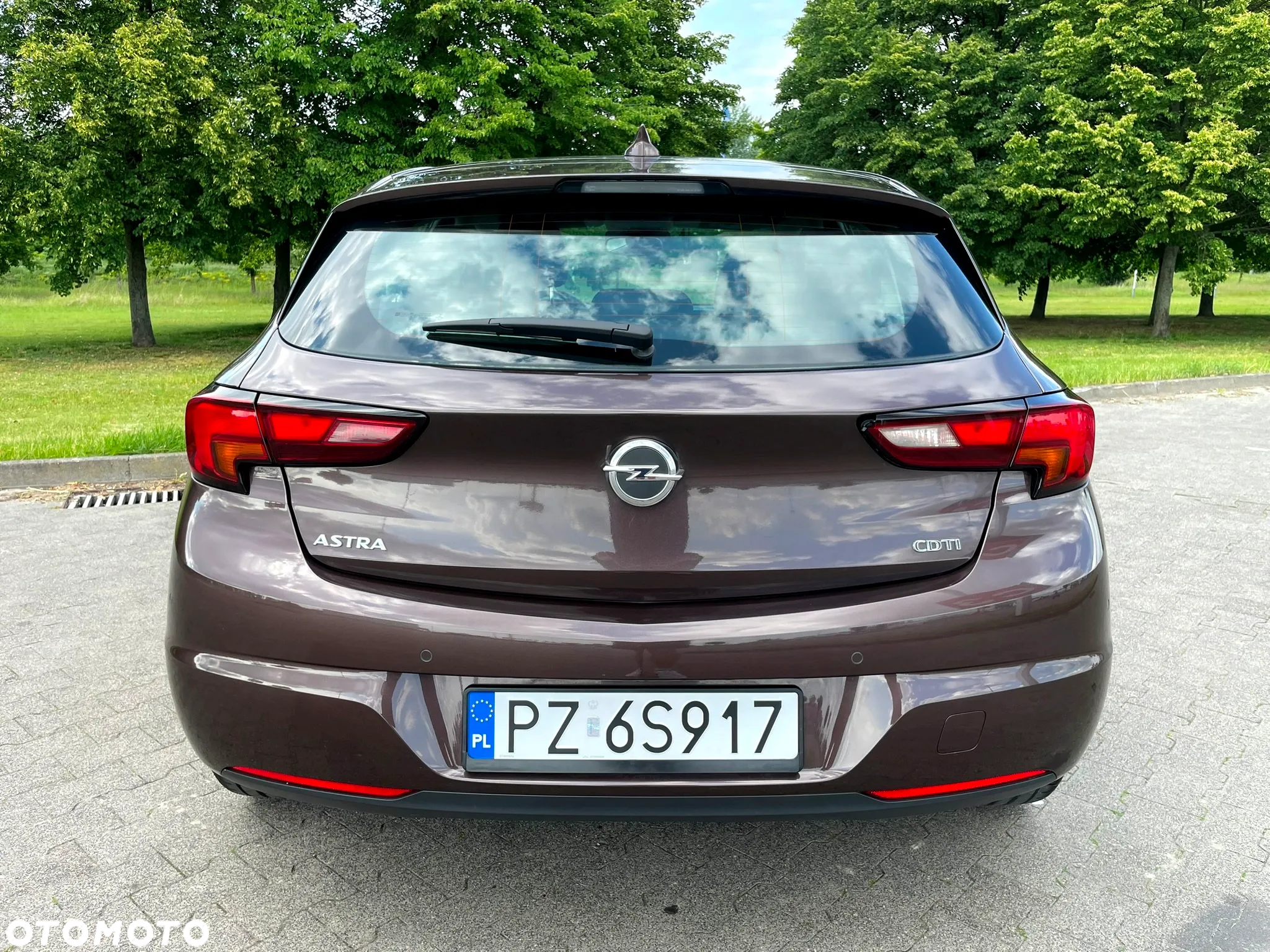 Opel Astra IV 1.6 CDTI Cosmo - 11