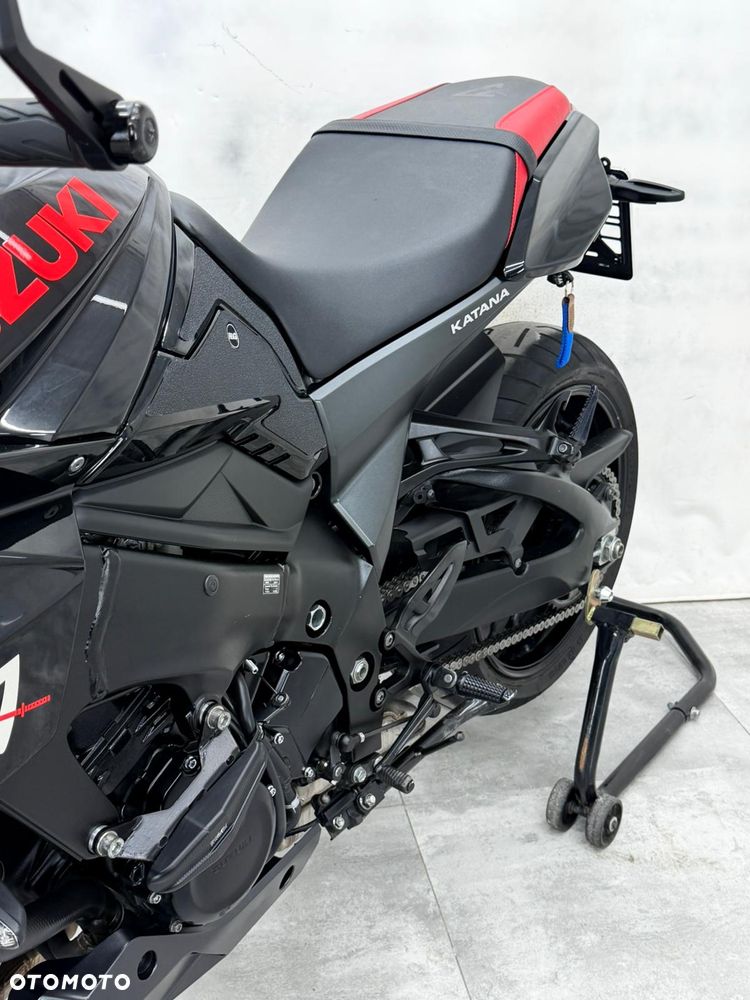 Suzuki Katana - 12