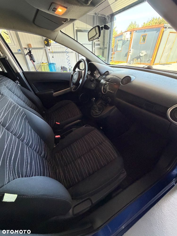 Mazda 2 - 7