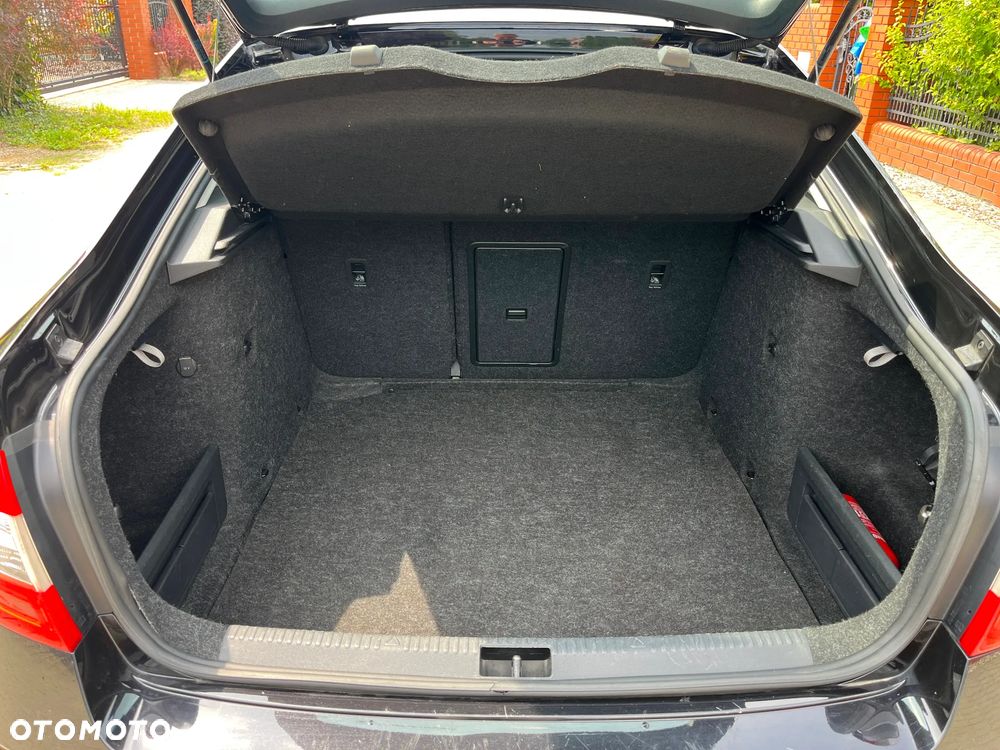 Skoda Octavia 2.0 TDI SCR 4x4 Ambition DSG - 19