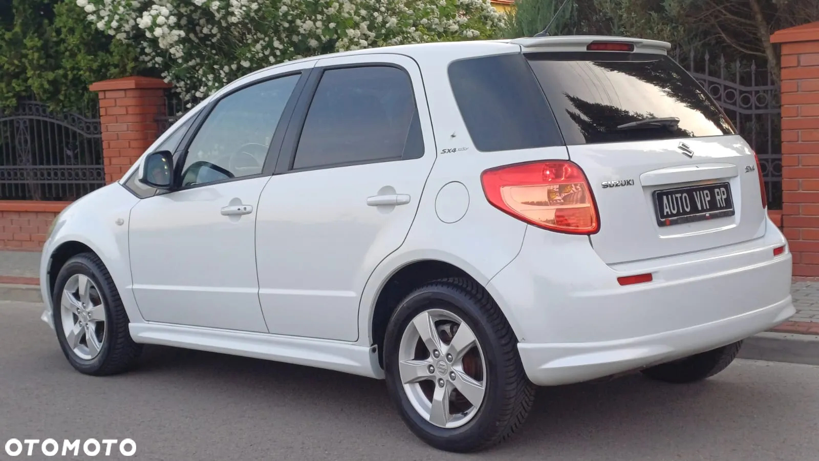 Suzuki SX4 1.6 Comfort Plus - 15