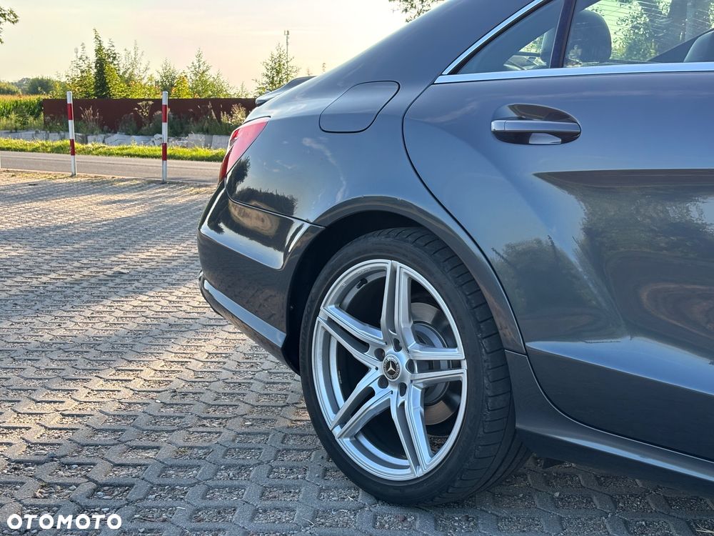 Mercedes-Benz CLS 350 CDI 4-Matic BlueEff - 21