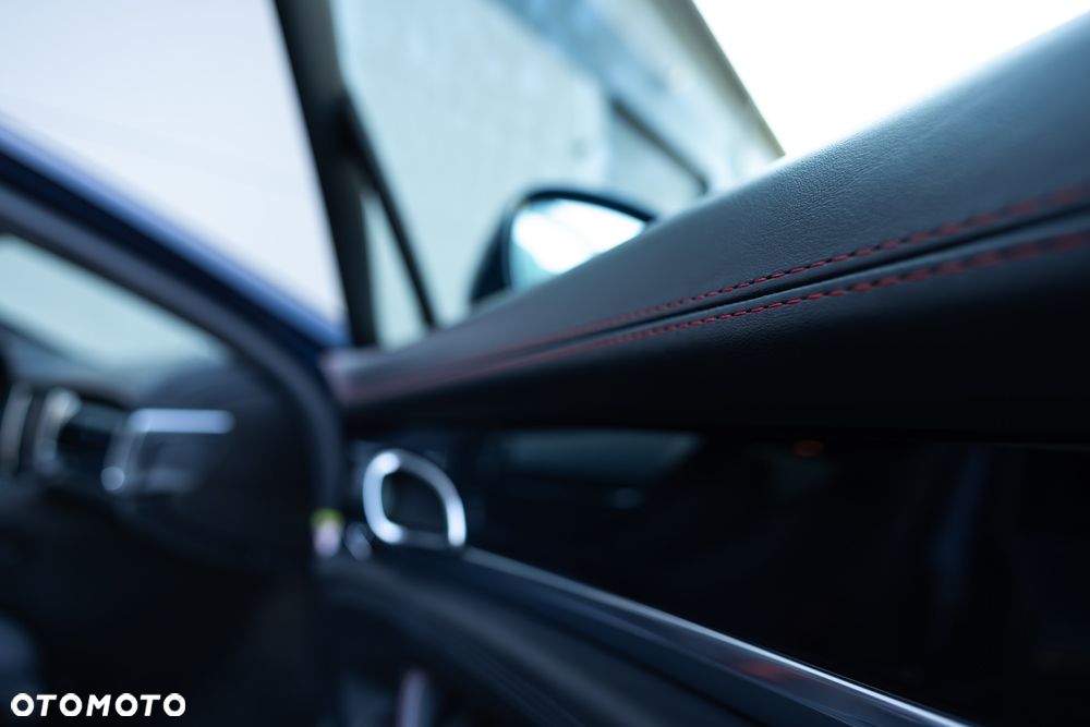 Porsche Panamera GTS PDK - 17