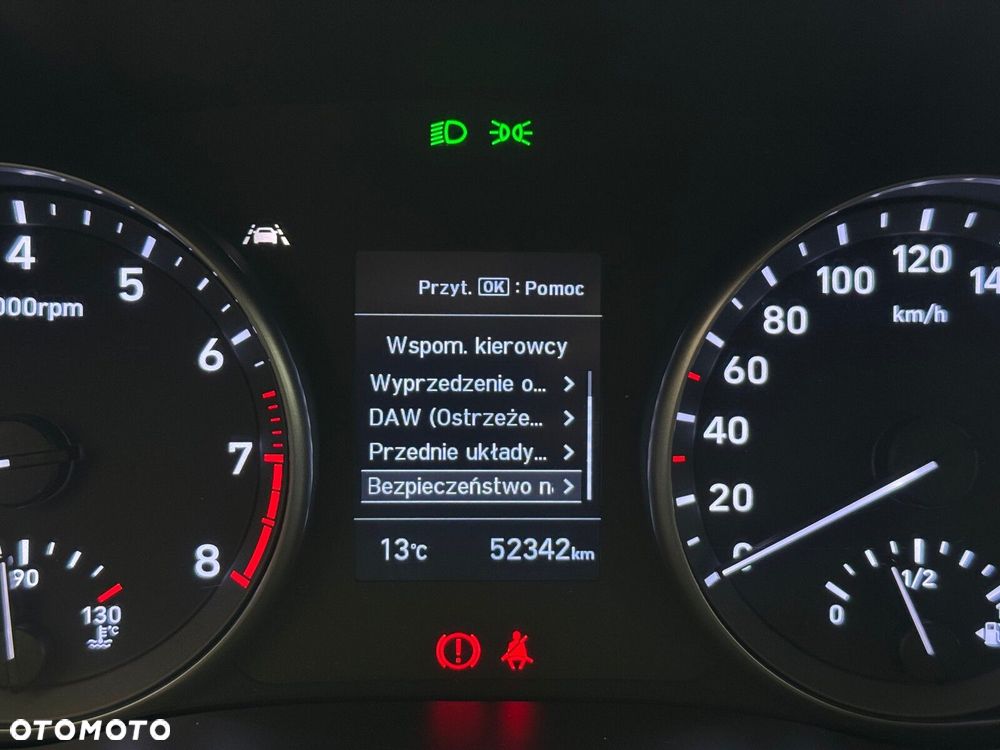 Hyundai i30 1.5 DPI Classic + - 32