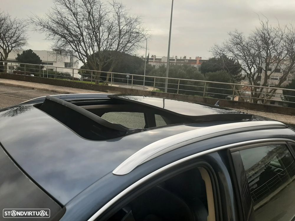 Audi Q3 2.0 TDI quattro Design S tronic - 25