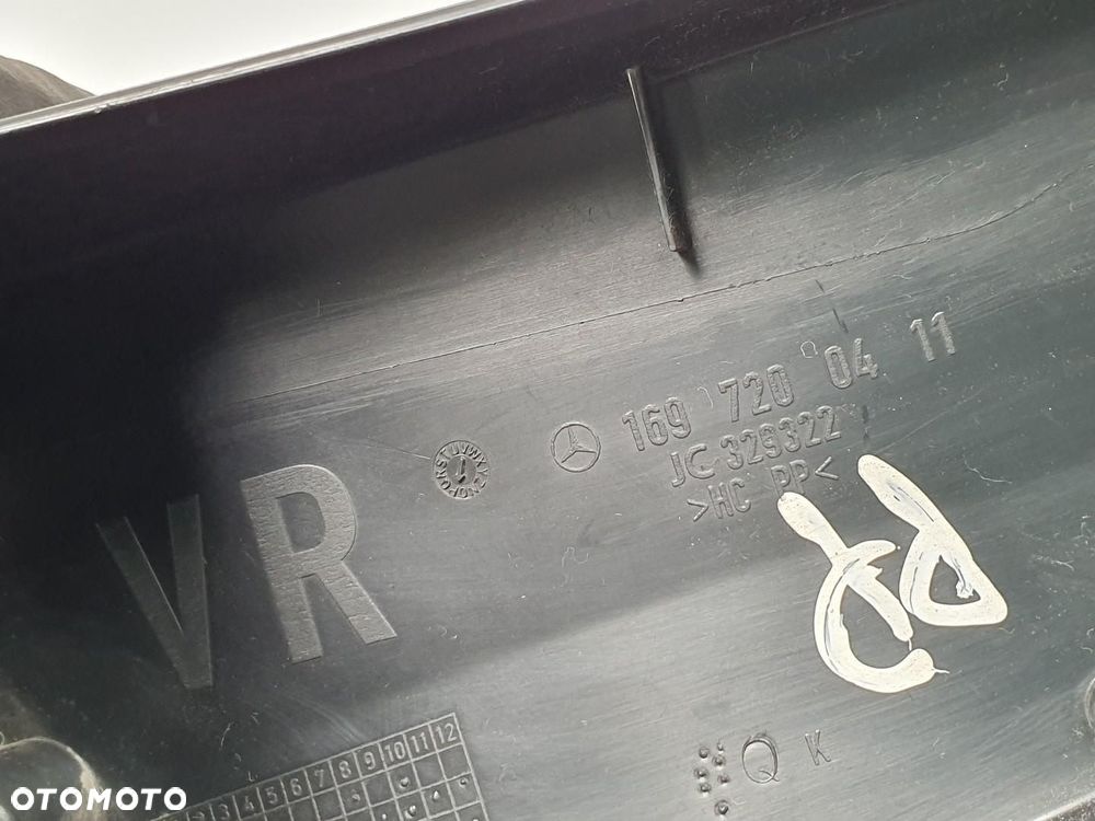 TRÓJKĄT OSŁONA LUSTERKA PRAWA MERCEDES W169 A1697200411 - 4