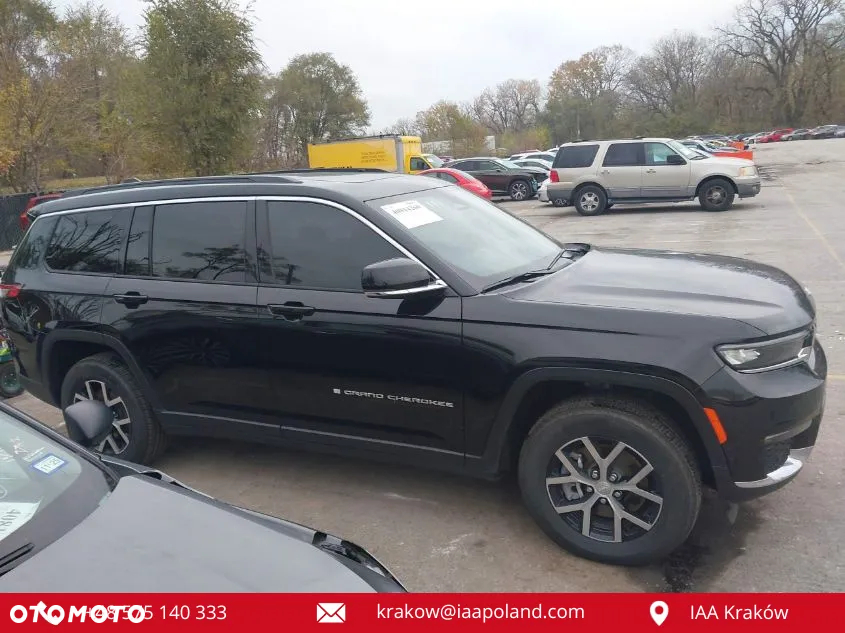 Jeep Cherokee - 14