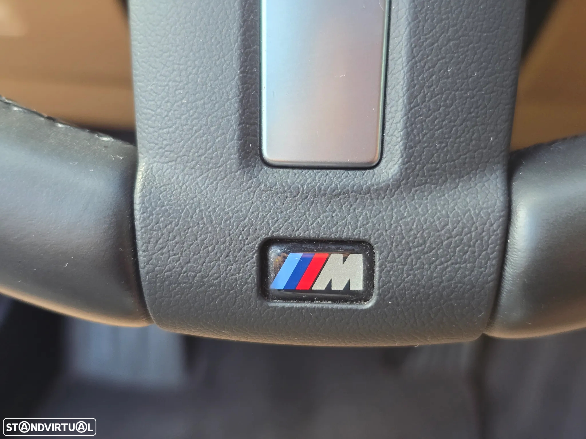 BMW 740 d Pack M - 23