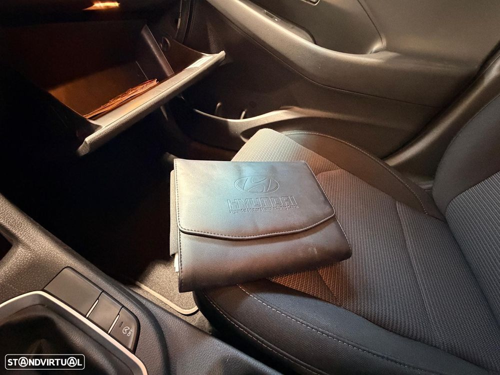 Hyundai i30 1.6 CRDI Comfort+Navi - 26