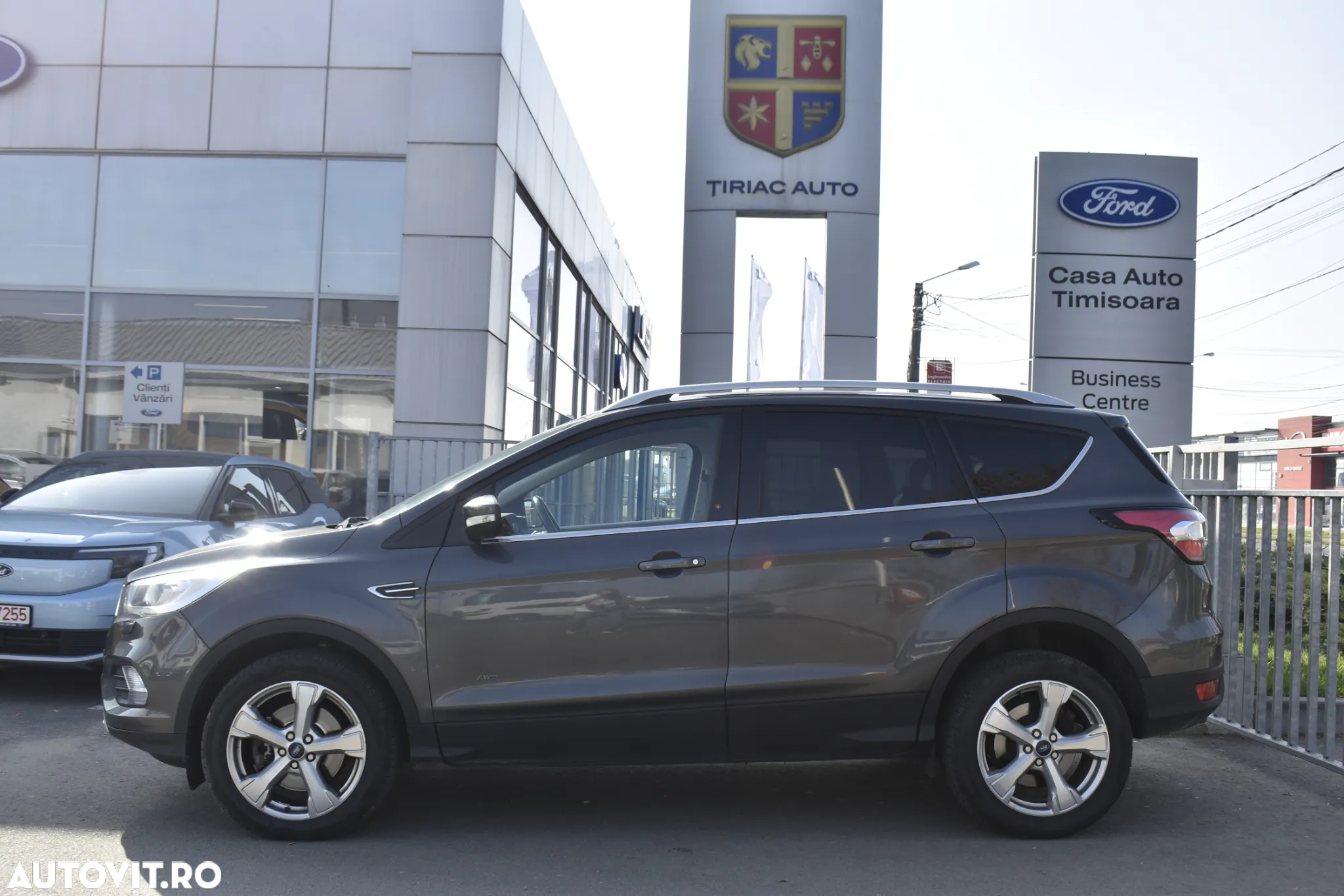 Ford Kuga 2.0 TDCi 4WD Powershift Titanium - 8