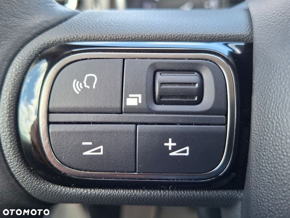 Citroën C3 1.2 PureTech Shine - 22