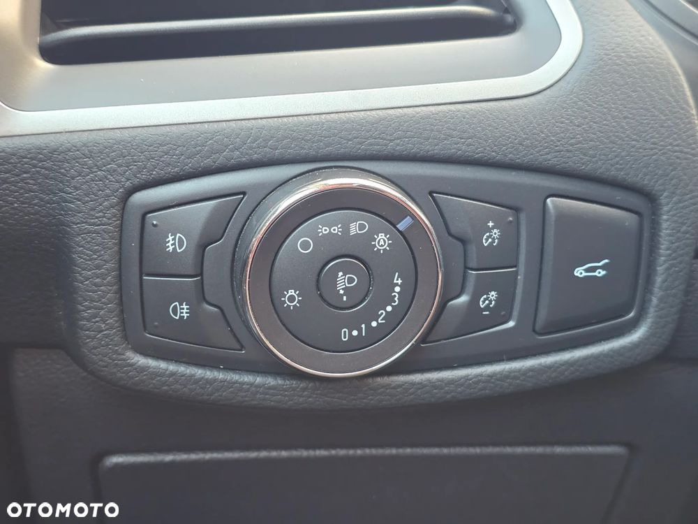 Ford S-Max - 22