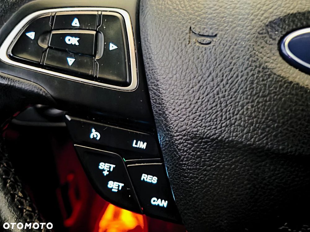 Ford Grand C-MAX - 34