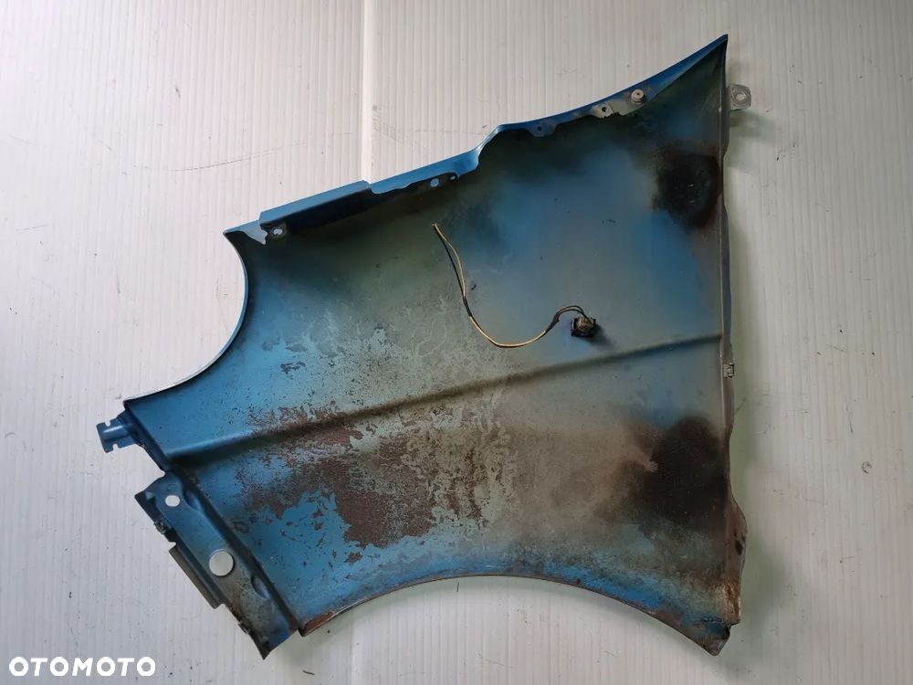 BŁOTNIK PRAWY TRAFIC VIVARO 01-14r.  TEF41 - 3