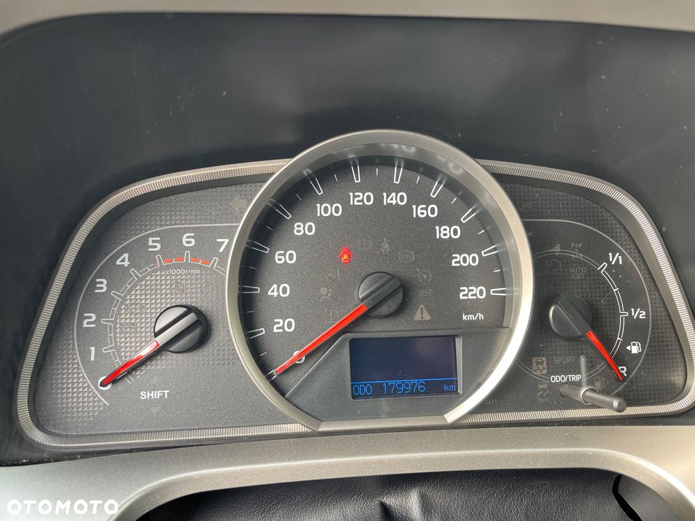 Toyota RAV4 2.0 D-4D Prestige - 13