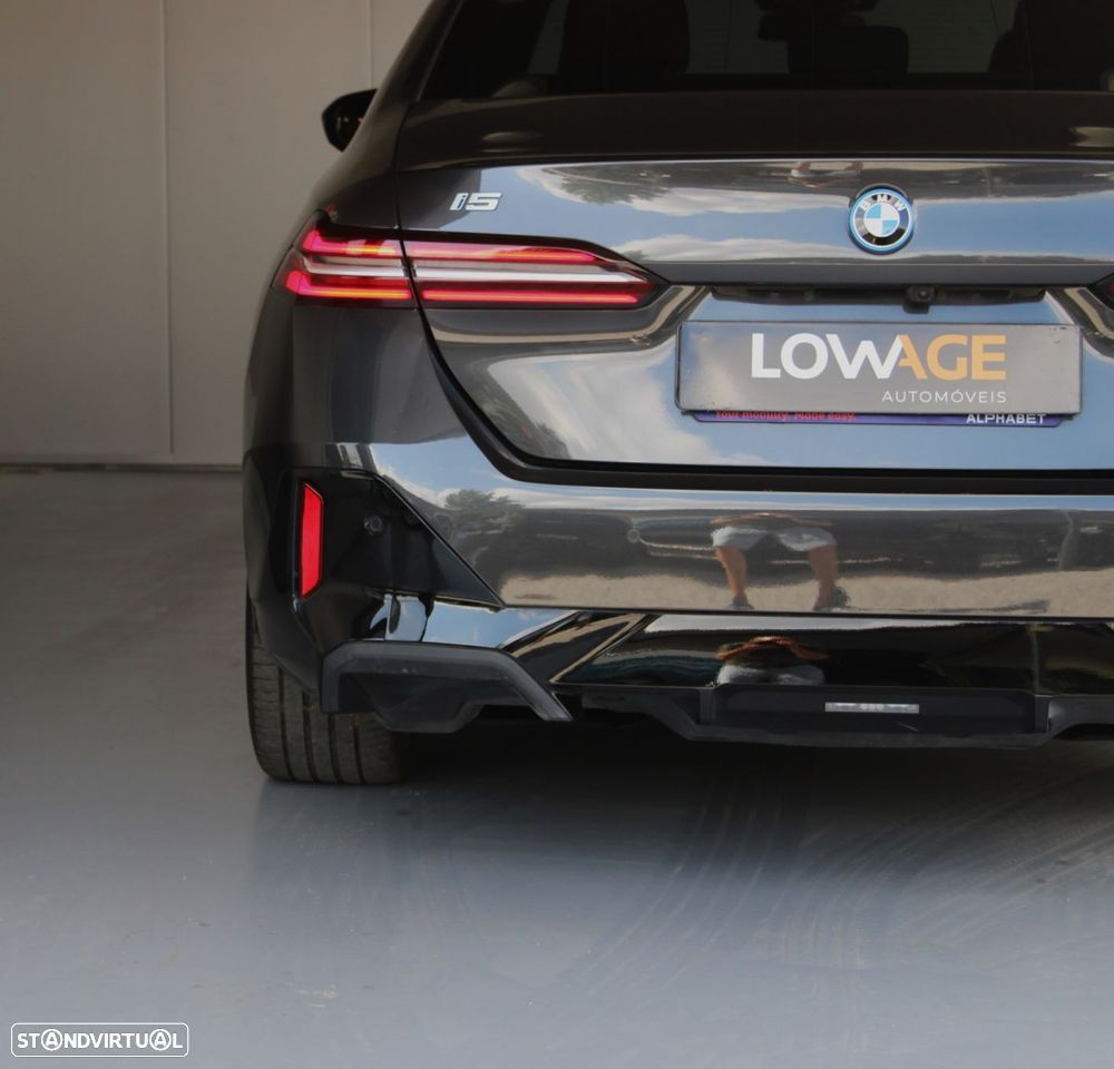 BMW i5 eDrive40 Pack Desportivo M - 41