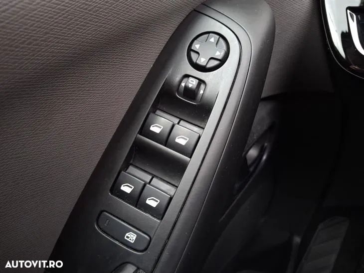 Citroën C4 Space Tourer 1.5 BlueHDi S&S BVM6 Feel - 28