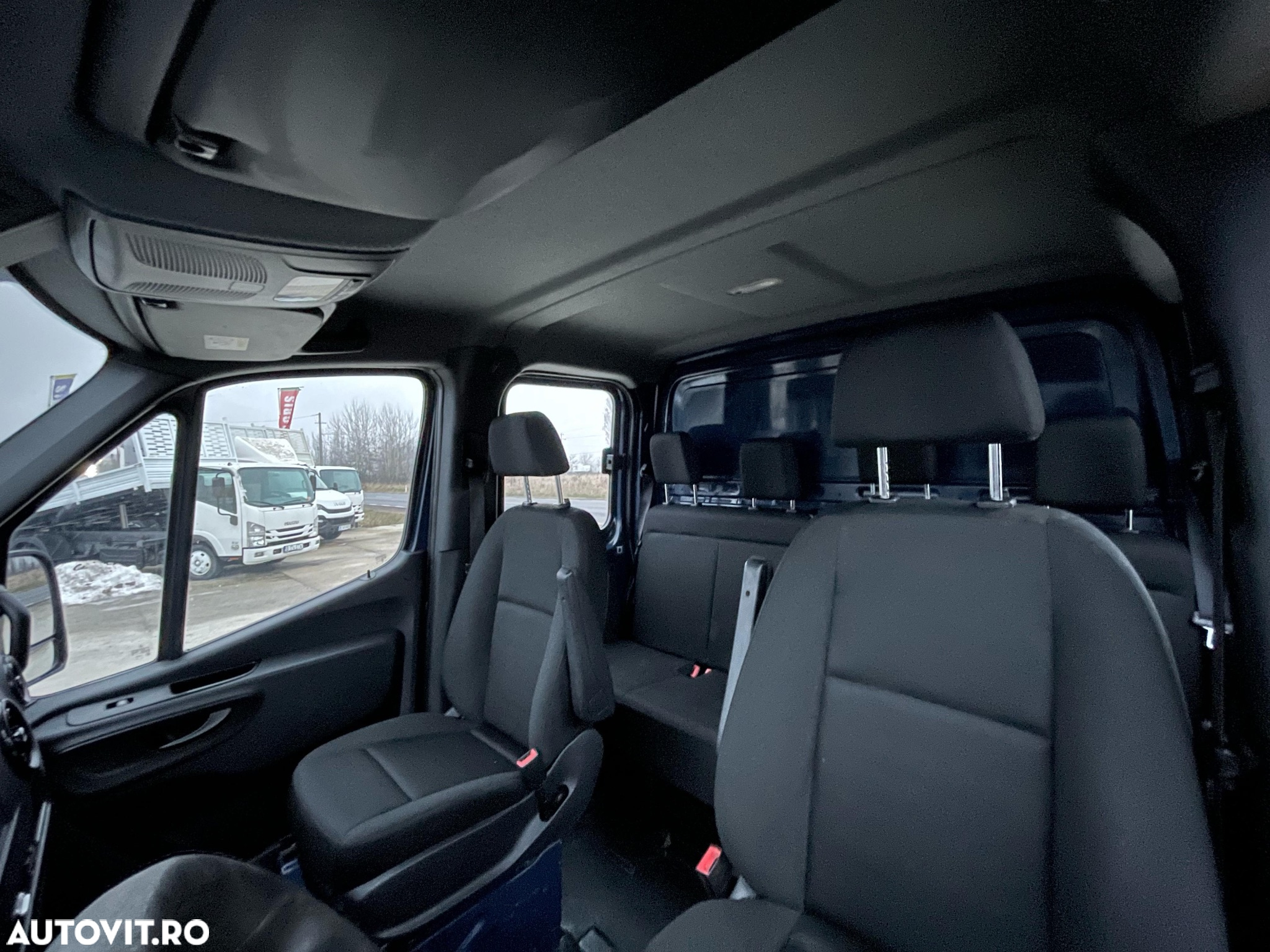 Mercedes-Benz Sprinter 4x4 DOKA - 27