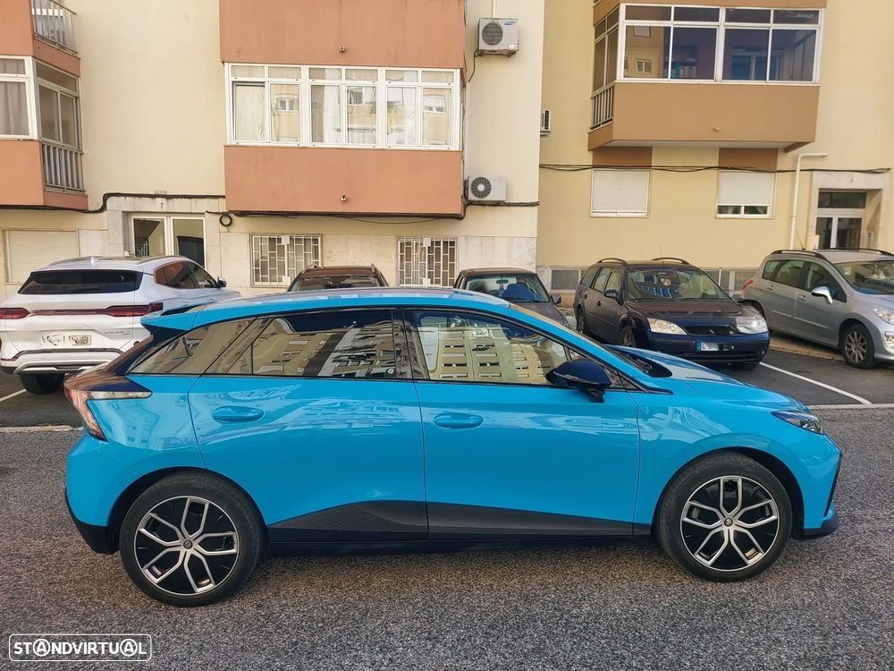 MG MG4 4 Luxury 64 kWh - 2