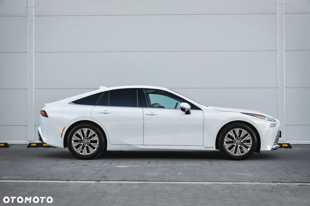 Toyota Mirai - 16