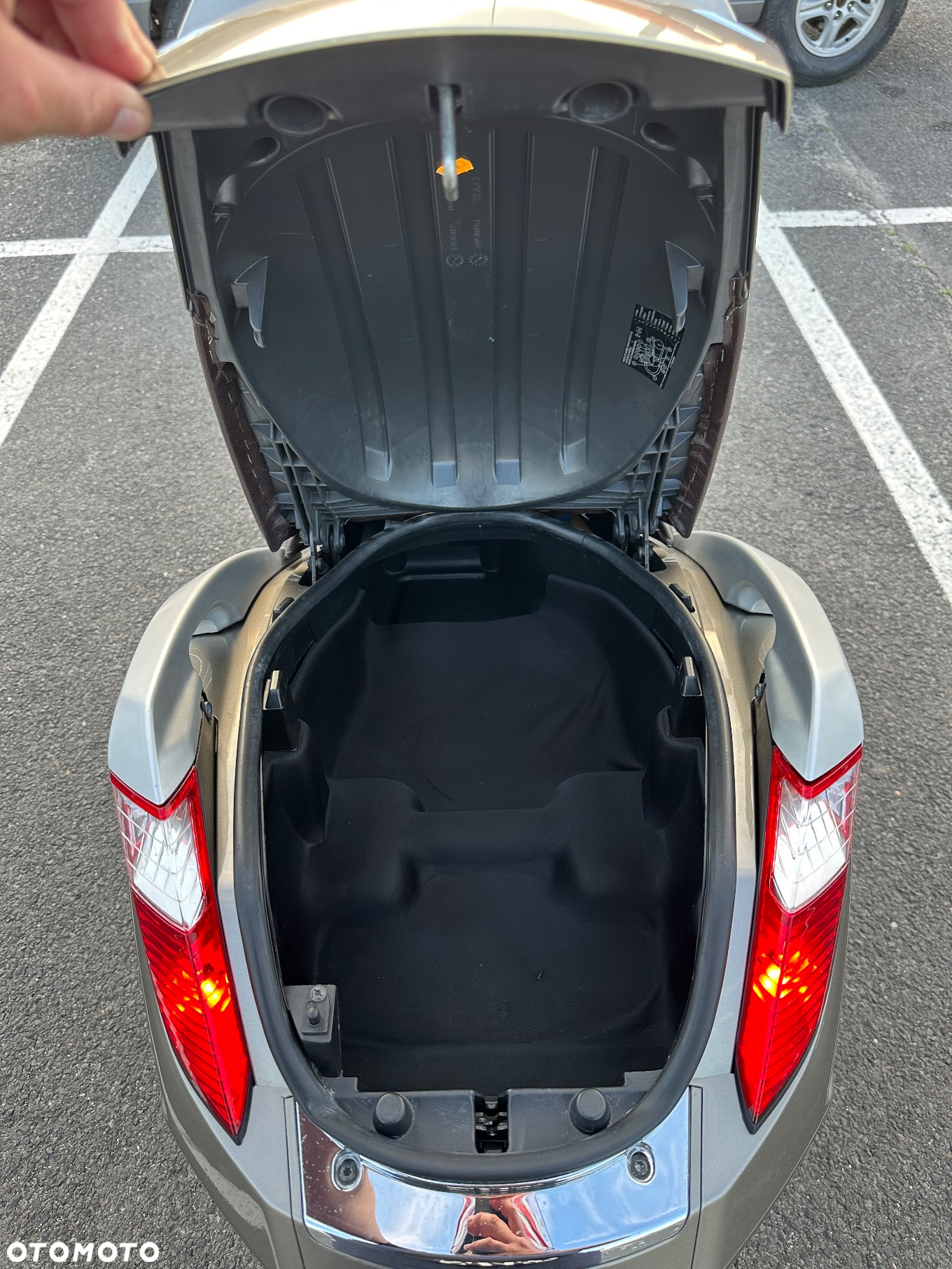 Peugeot Satelis - 19