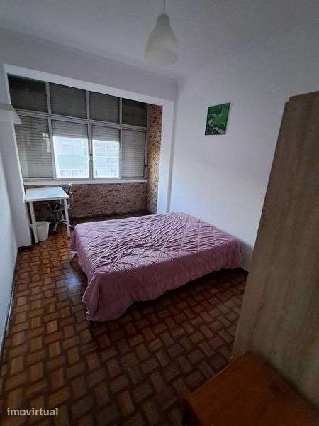 T3 Mobilado,Equipado em Alfama. Centro Lisboa.Só renda+ caução. - Grande imagem: 5/11