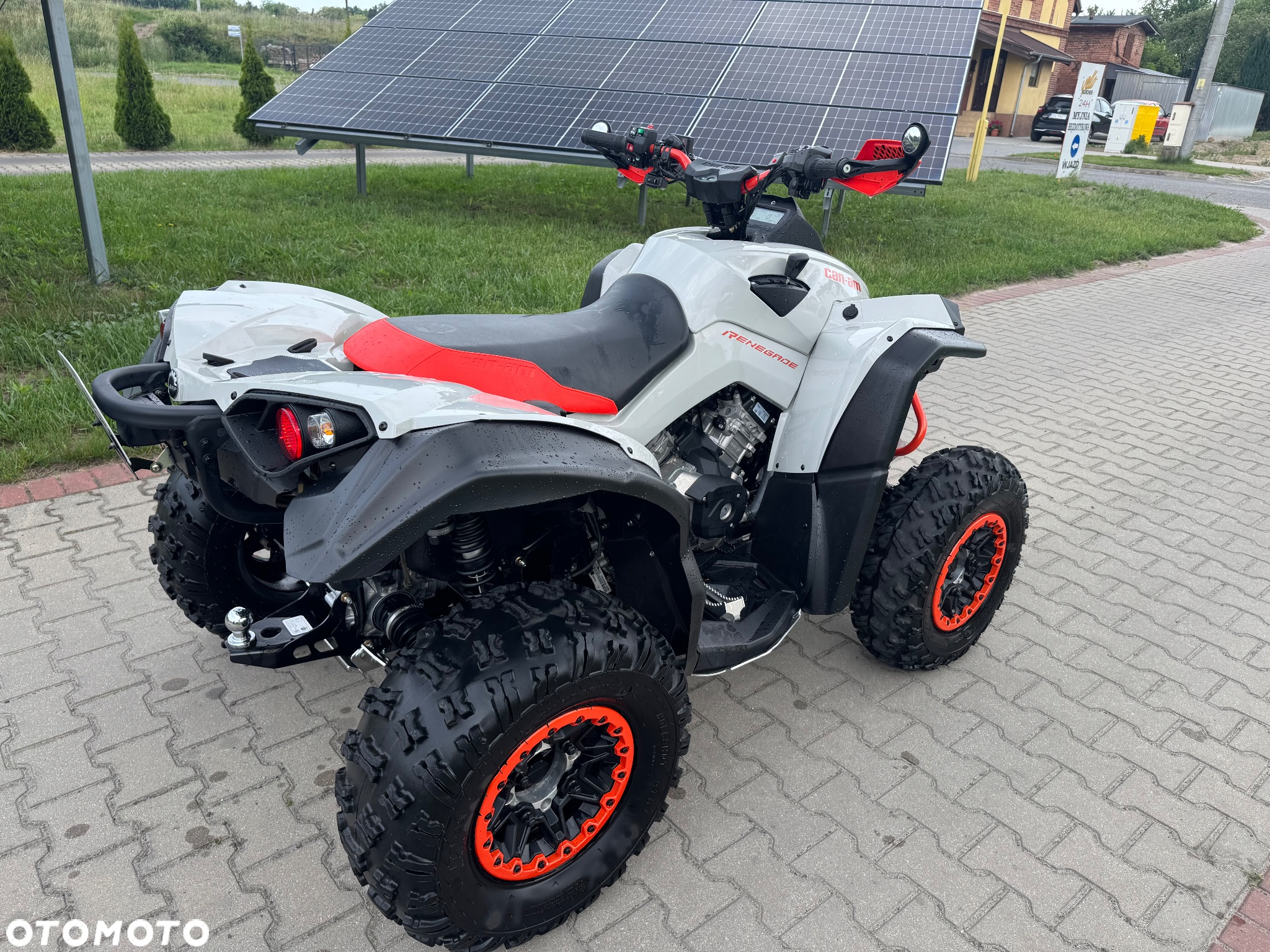 Can-Am Renegade - 16