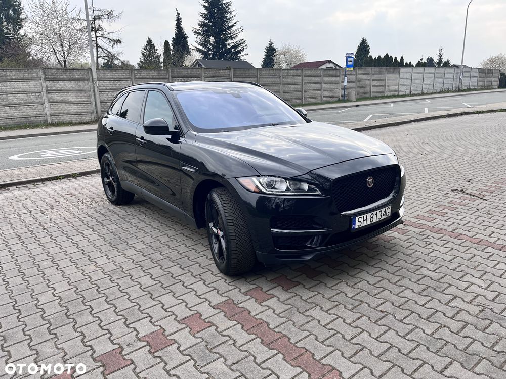 Jaguar F-Pace 25t AWD Portfolio - 3