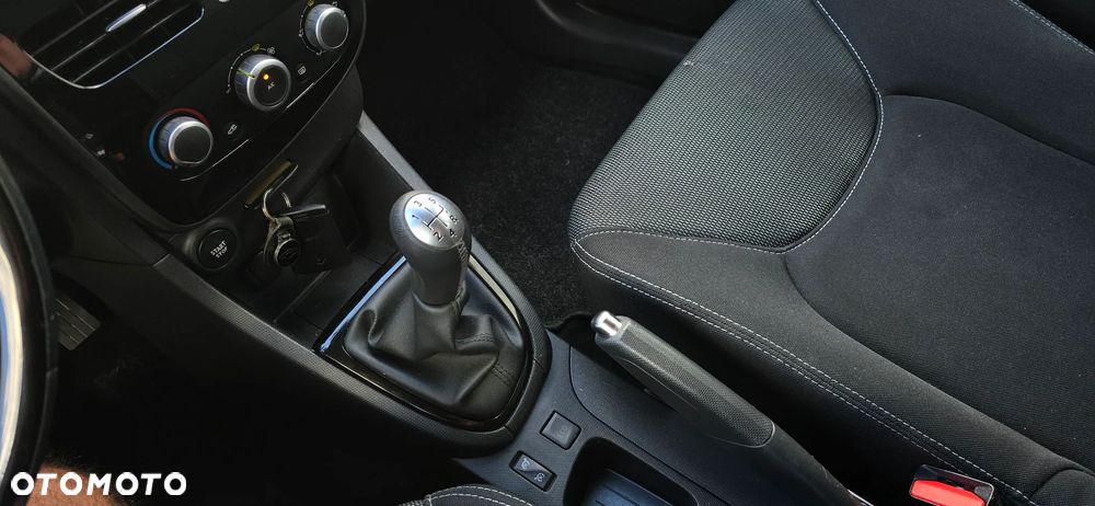 Renault Clio - 30