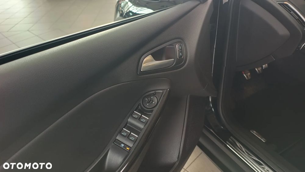 Ford Focus 1.5 EcoBoost Titanium ASS - 22