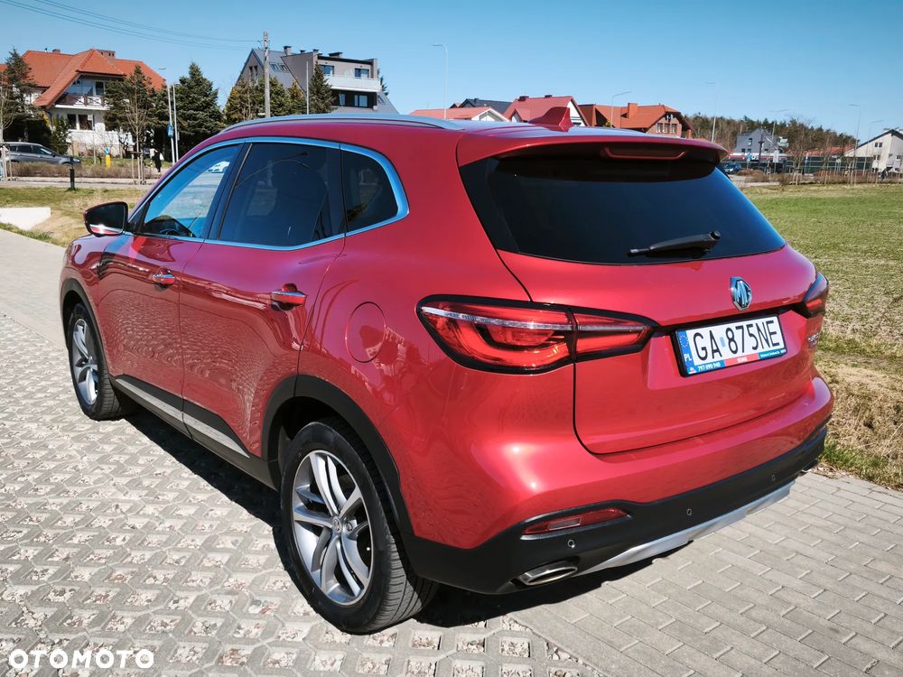 MG EHS Luxury - 6