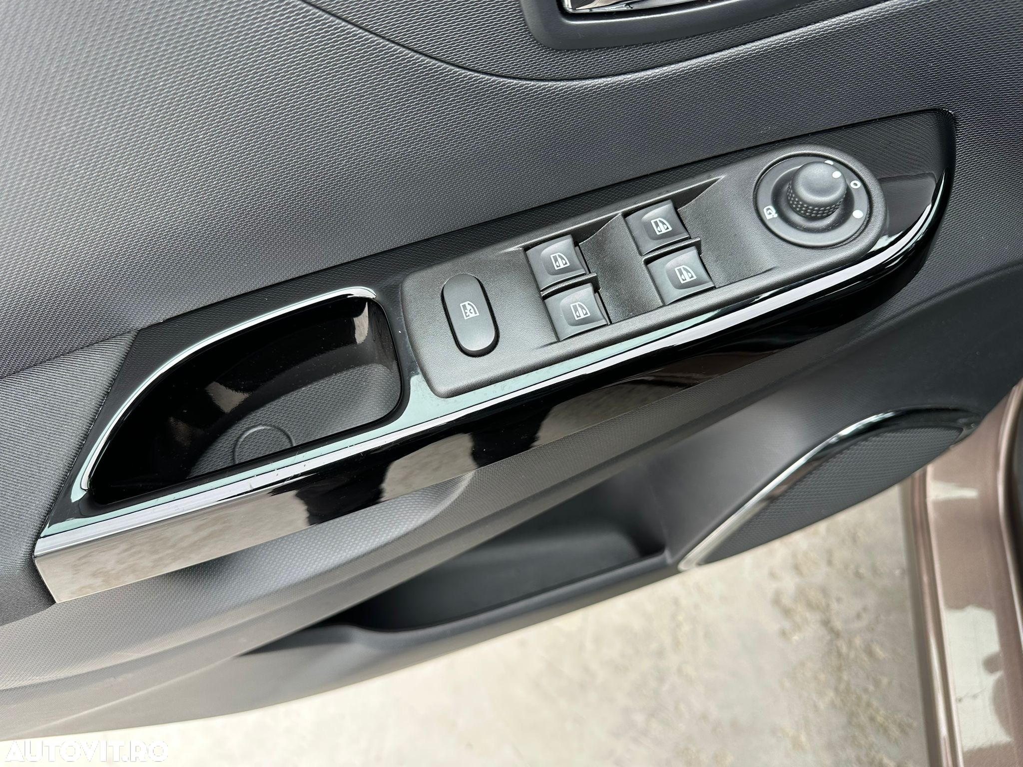 Renault Captur ENERGY TCe 90 Start&Stop Intens - 19