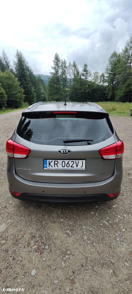 Kia Carens 1.6 GDI M - 17
