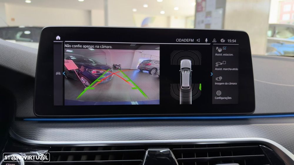 BMW 530 e Pack Desportivo M - 35