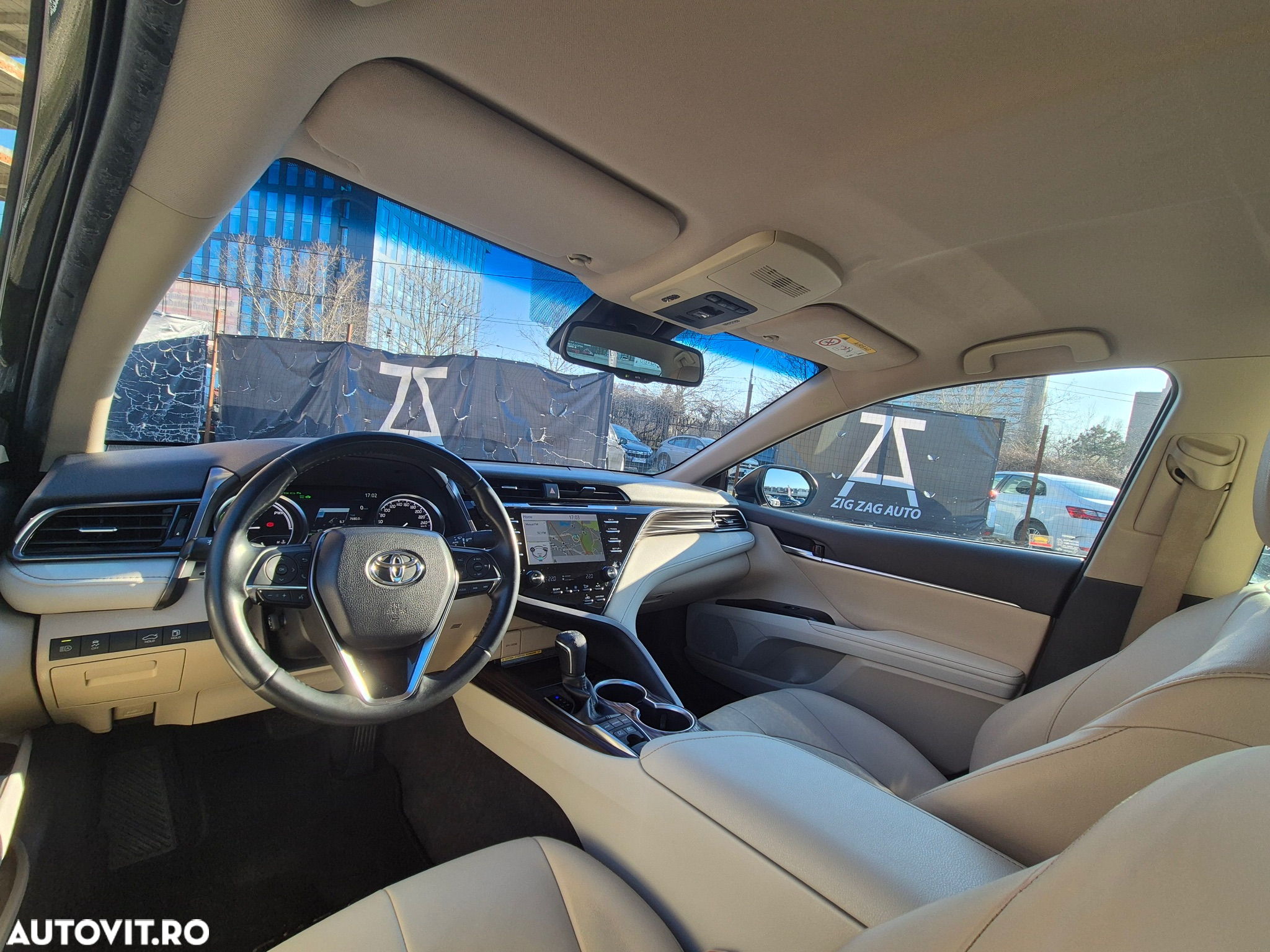 Toyota Camry 2.5 Hybrid Dynamic - 5