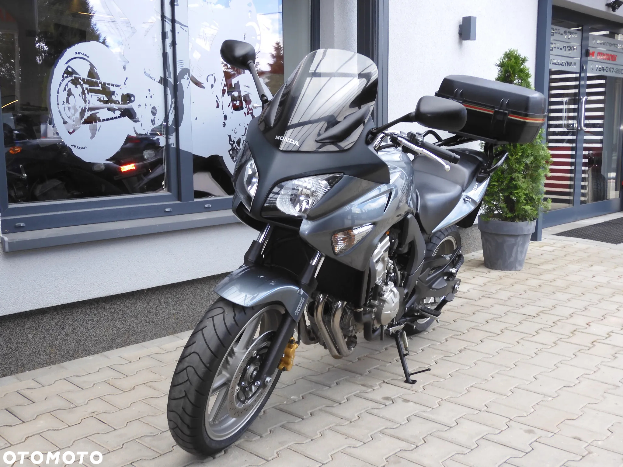 Honda CBF - 30