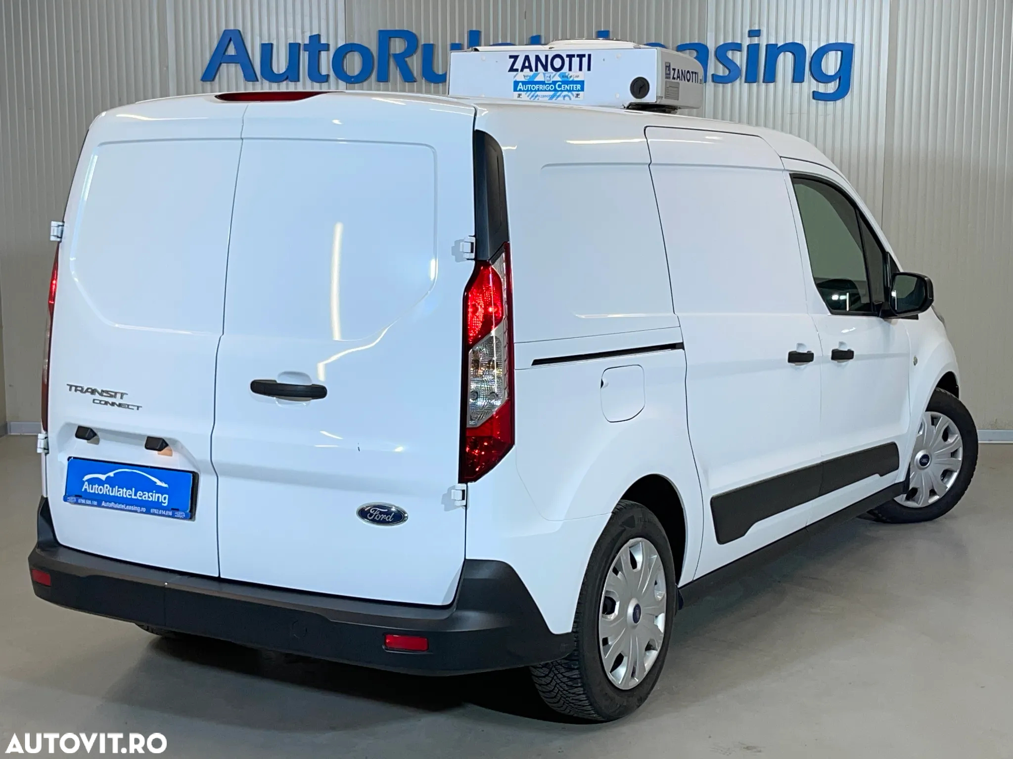 Ford Transit Connect - 3