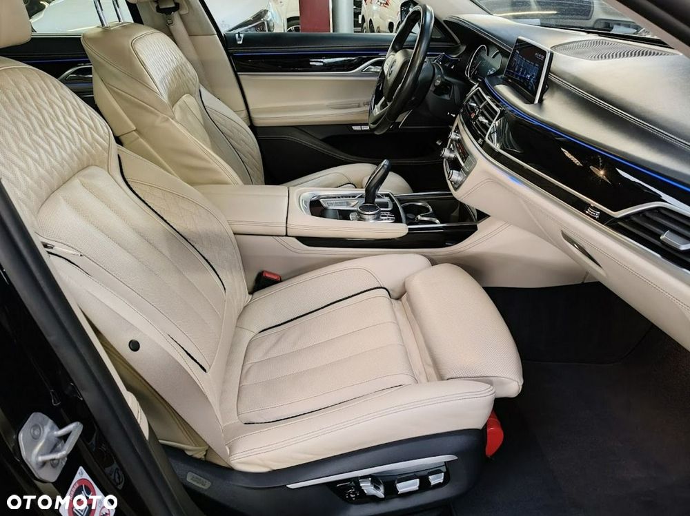 BMW Seria 7 - 13