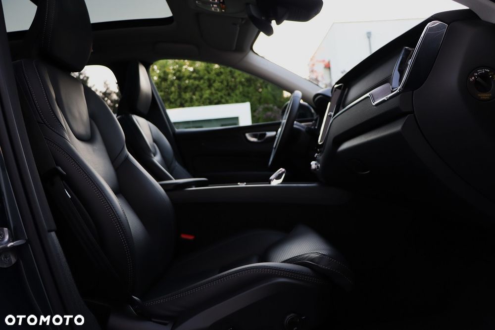 Volvo XC 60 - 21