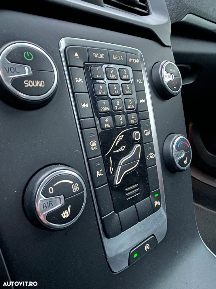 Volvo V40 D3 - 8