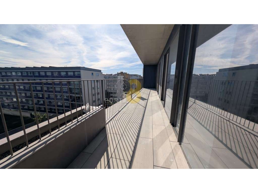 T4 com terraço ultimo piso, vistas do parque e mar - Matosinhos Sul - Grande imagem: 3/20