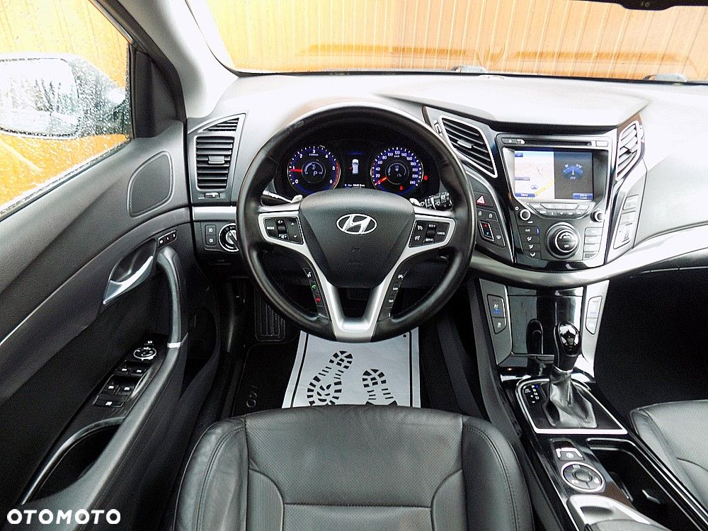 Hyundai i40 i40cw 1.7 CRDi Automatik Fifa World Cup Edition Gold - 15