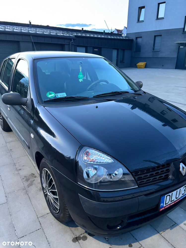 Renault Clio - 9