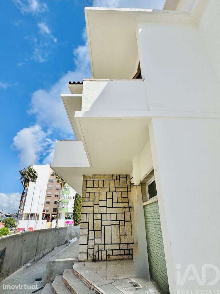 Casa / Villa T4 em Laranjeiro e Feijó de 210 m2 - Grande imagem: 4/4